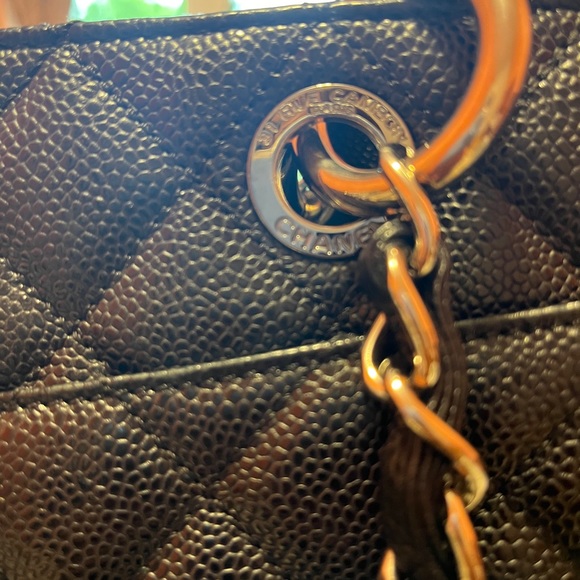 Chanel GST Bag - Picture 5 of 9